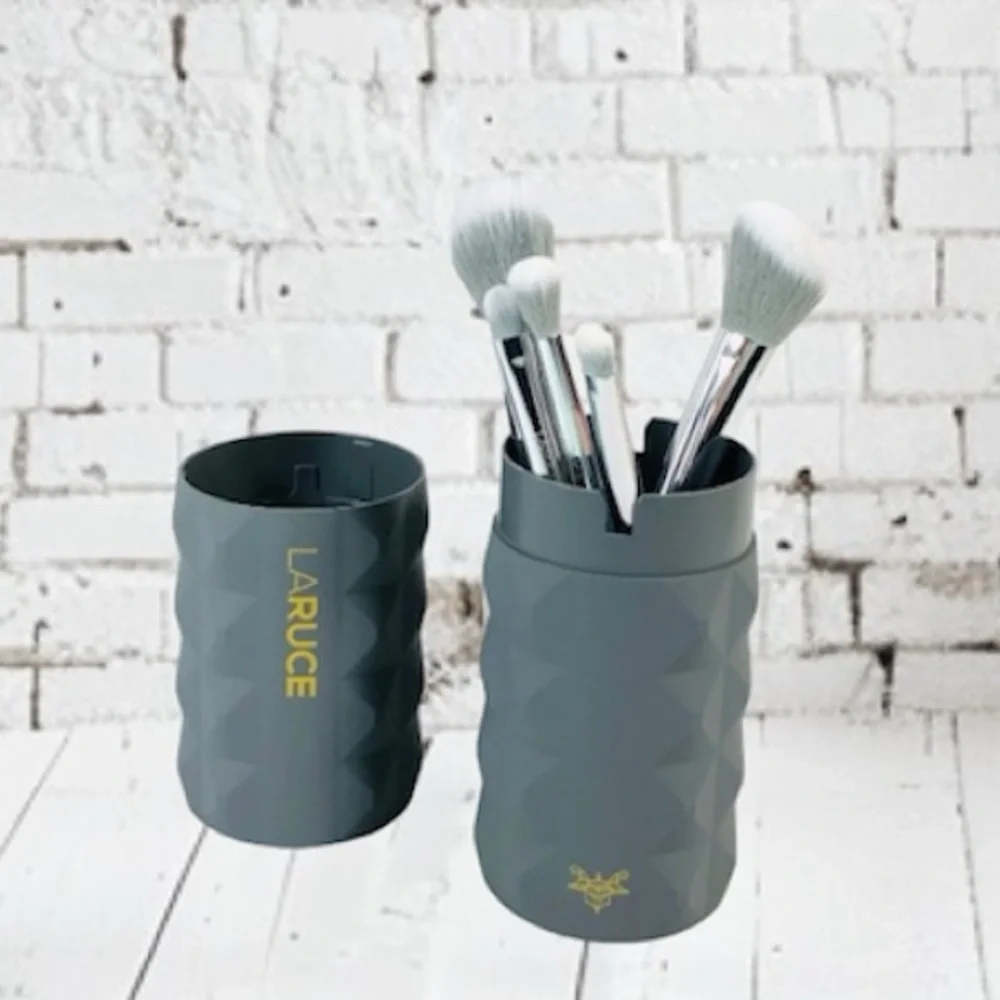 Laruce Beauty Christine 5 PC Makeup Cosmetic Brush Set and Hard Case Gray NEW